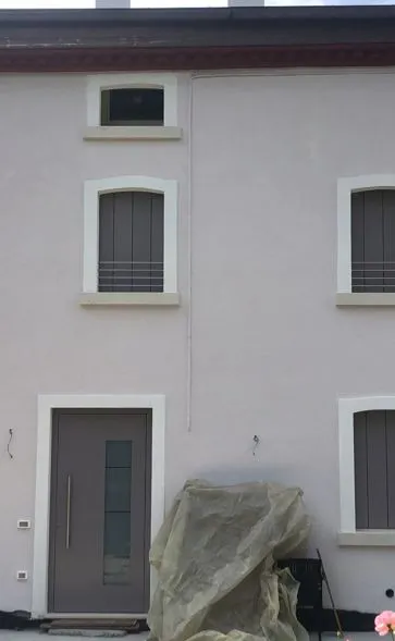 Ristrutturazione e ampliamento casa unifamiliare